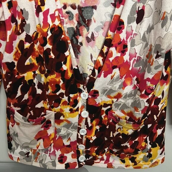 Floral Cardigan w/ Buttons Size L Melrose Chic - Picture 3 of 4
